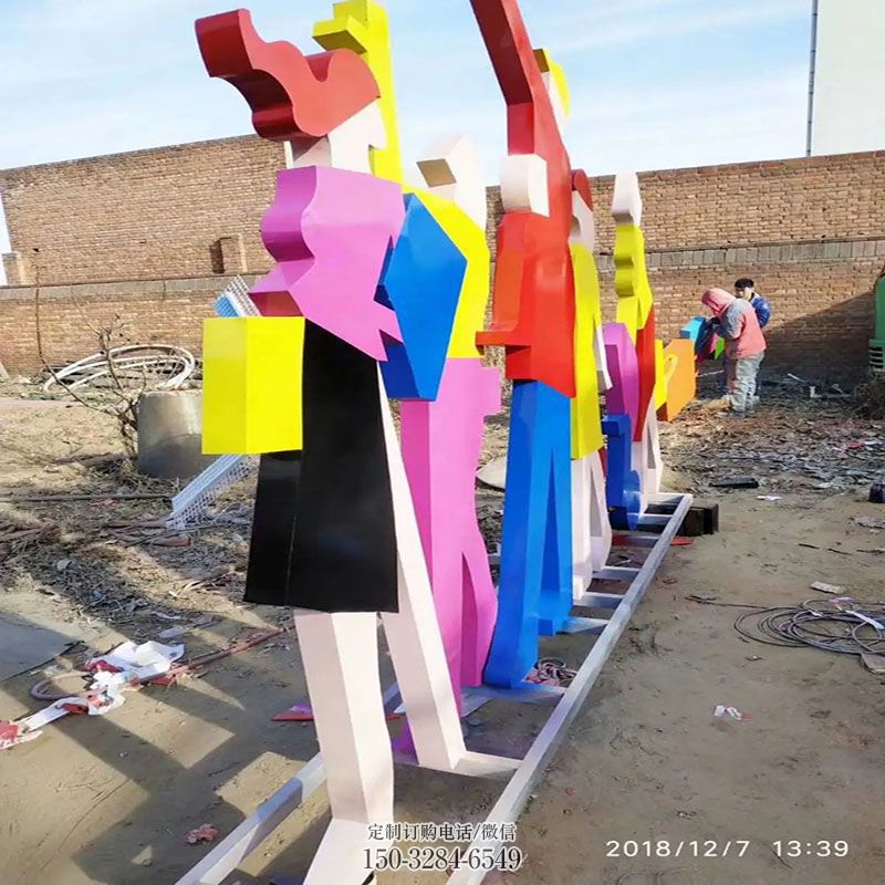 景區(qū)購物人雕塑觀賞型，公園小品，別墅不銹鋼購物人雕塑生產(chǎn)商