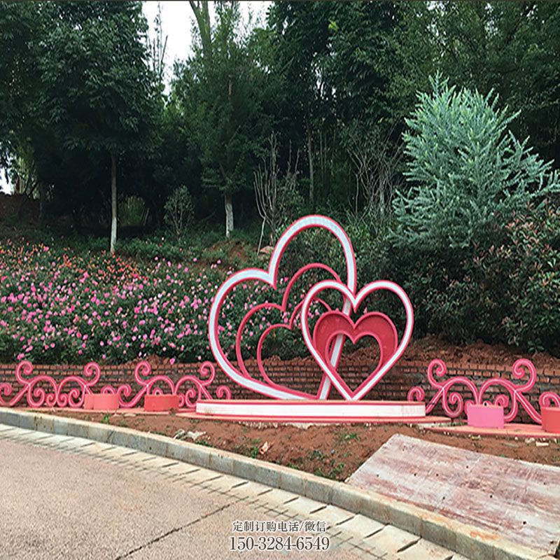 地產(chǎn)love雕塑提供，露天雕塑，生產(chǎn)燈光love雕塑