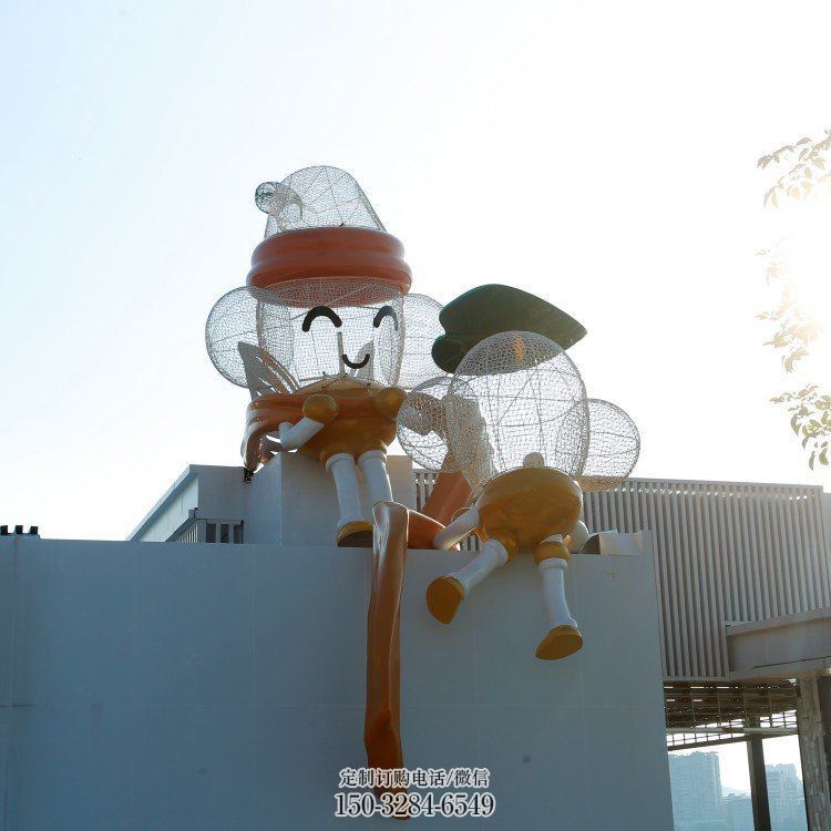 鏤空卡通雕塑服務(wù)商，美陳雕塑，鐵藝卡通雕塑訂做廠家