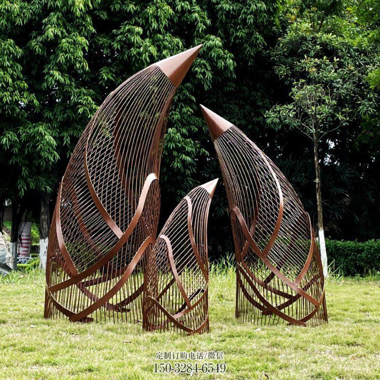 鏤空竹筍雕塑制作，景區(qū)案例，鏤空不銹鋼竹筍雕塑定做